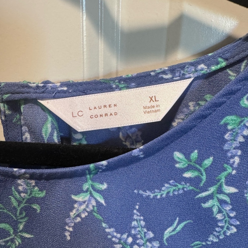 LC Lauren Conrad Blue Floral Blouse - Picture 2 of 4
